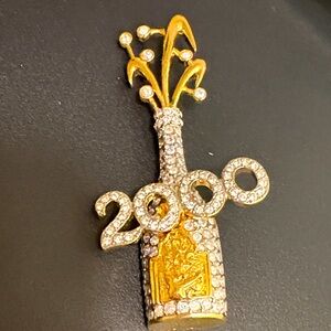 Vintage 5th Ave., Butler champagne bottle, gold tone